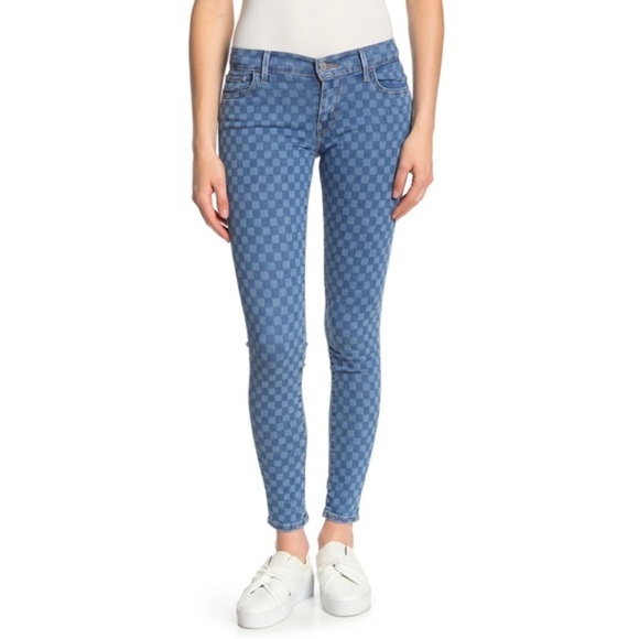 Levi's® 710 Mid Rise Super Skinny Jeans - Picture 2 of 9